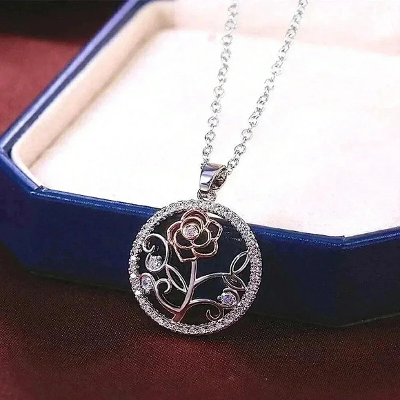 New Gorgeous 925 Silver Diamond Rose Necklace - Picture 3 of 6